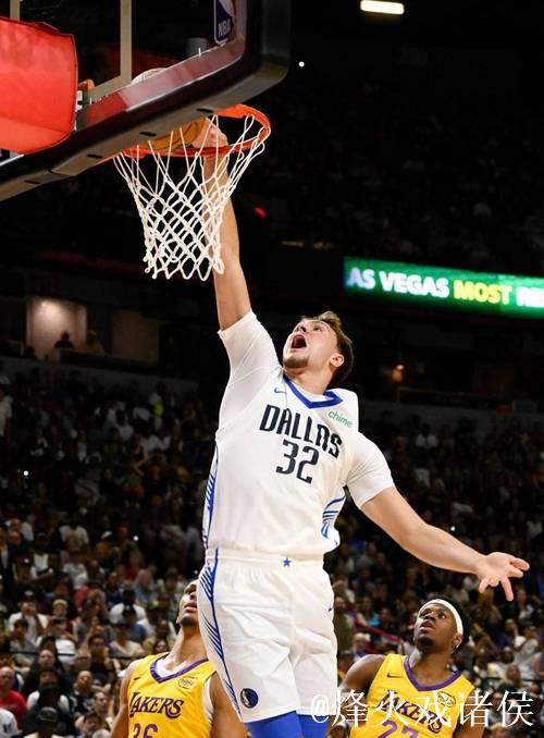 生涯之夜!弗拉格全场27投13中,砍下42分7篮板6助攻 生涯之夜!弗拉格全场27投13中,砍下42分7篮板6助攻