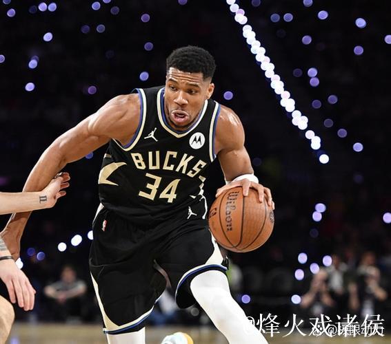 杨狂砍43分老鹰力克太阳 字母哥三双助雄鹿大胜国王